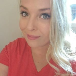 Meet your Posher, Sabrina